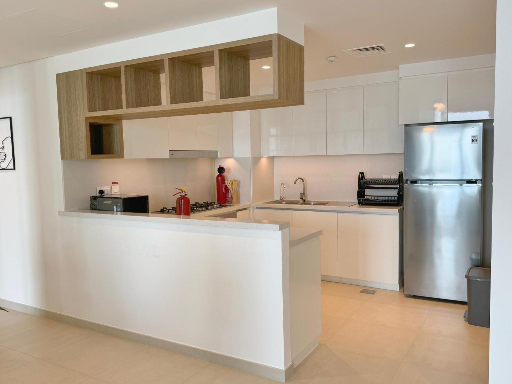 Dvr 4 Bedroom Available In Downtown View 2 Dubai