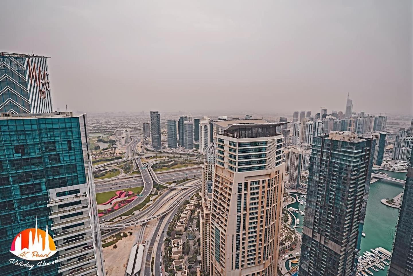 Beautiful Marina View 58th Floor 3 Bedrooms Lägenhet