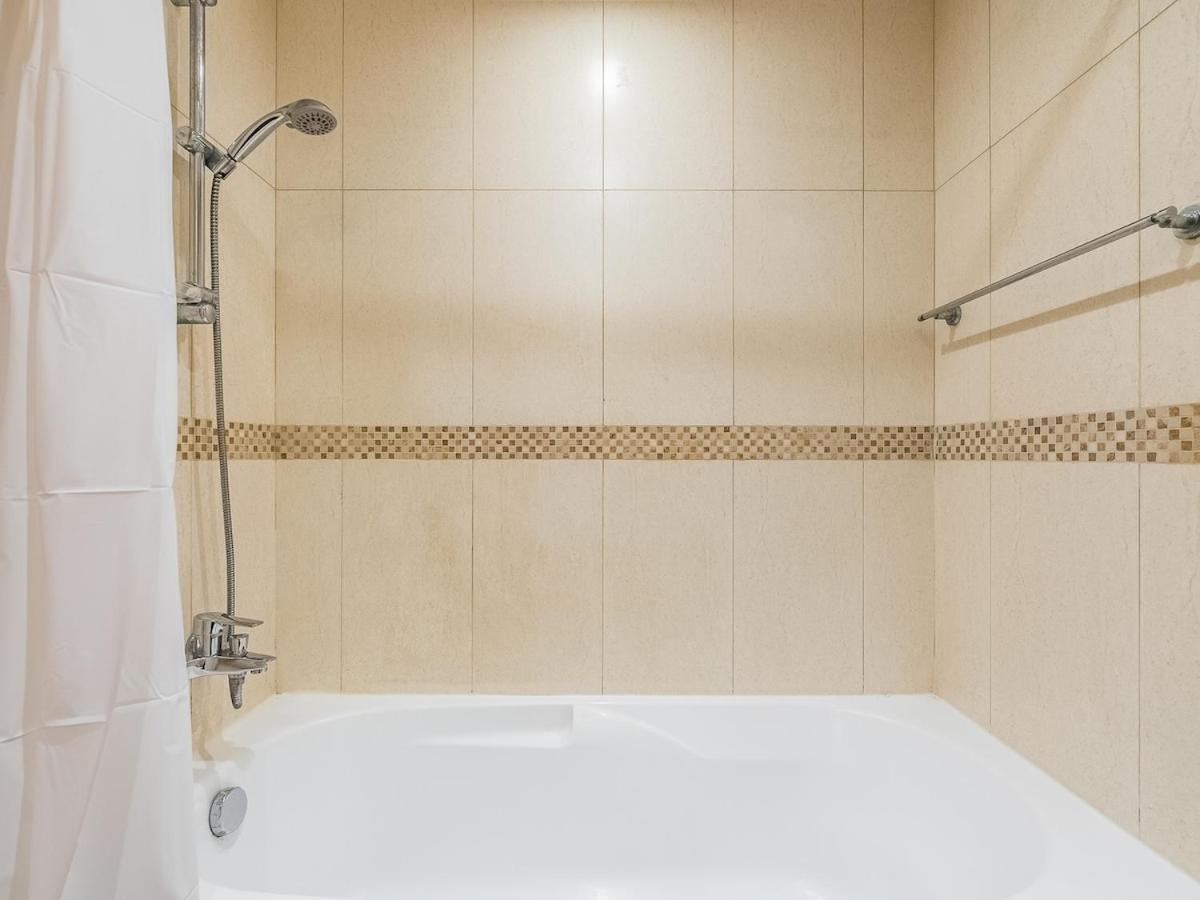 Stylish Escape In The Heart Of Jlt * Dubai