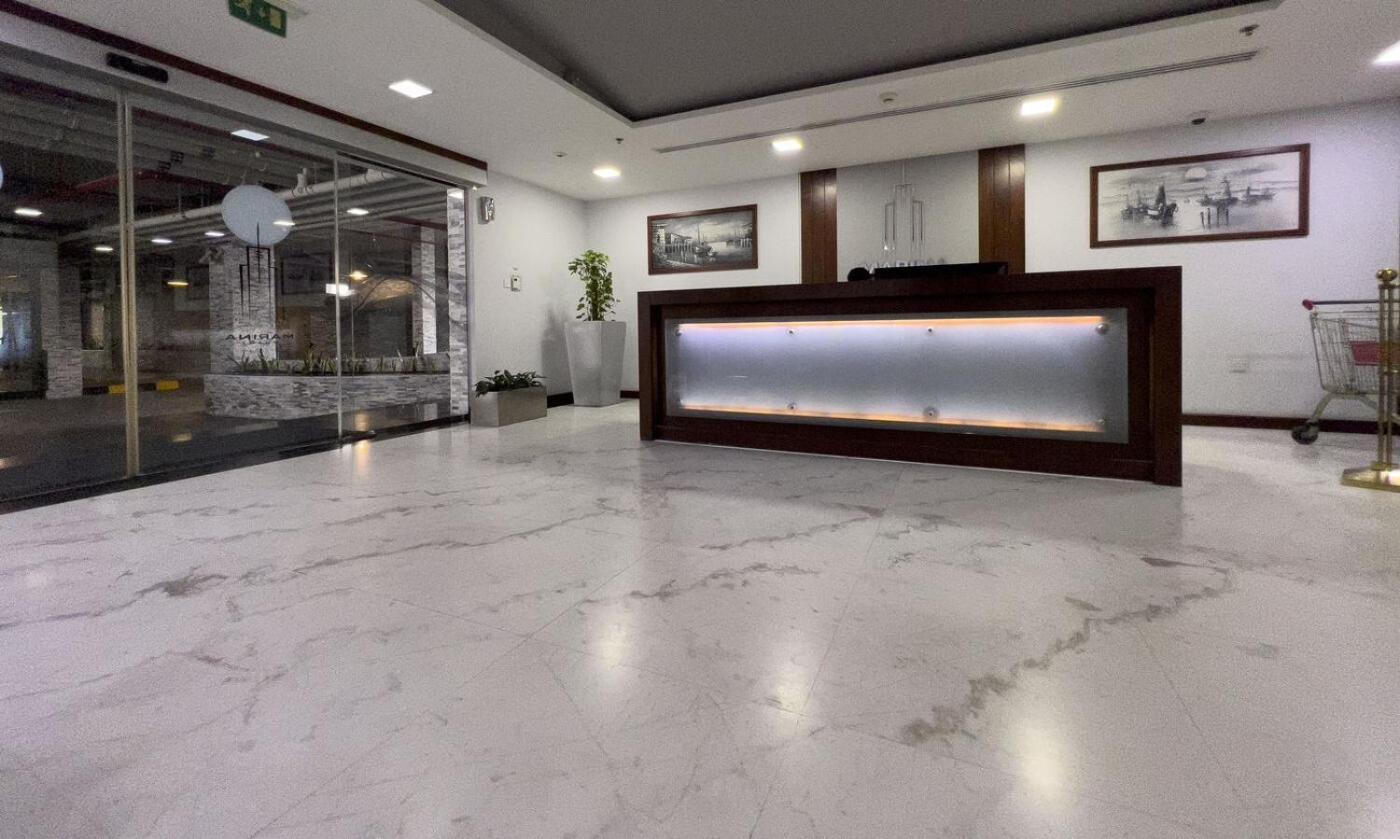 Great Marina Beach-Front Whole Flat With Amazing View, Many Activities & En-Suite Rooms Appartement *