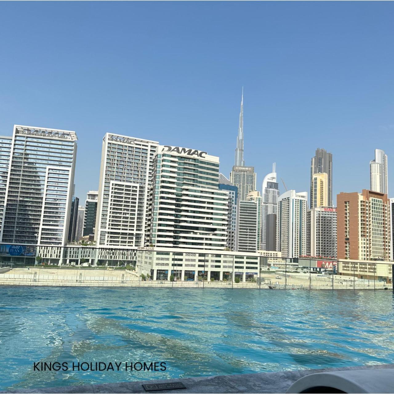 Gasthof Binghatti Canal With Private Jacuzzi Burj Khalifa View Kings