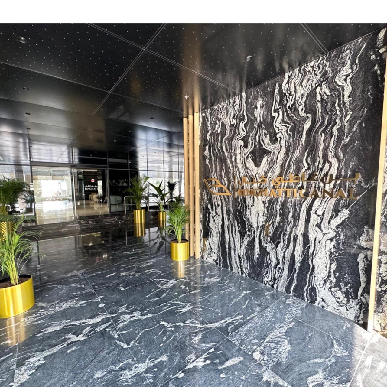 Binghatti Canal With Private Jacuzzi Burj Khalifa View Kings Gasthof