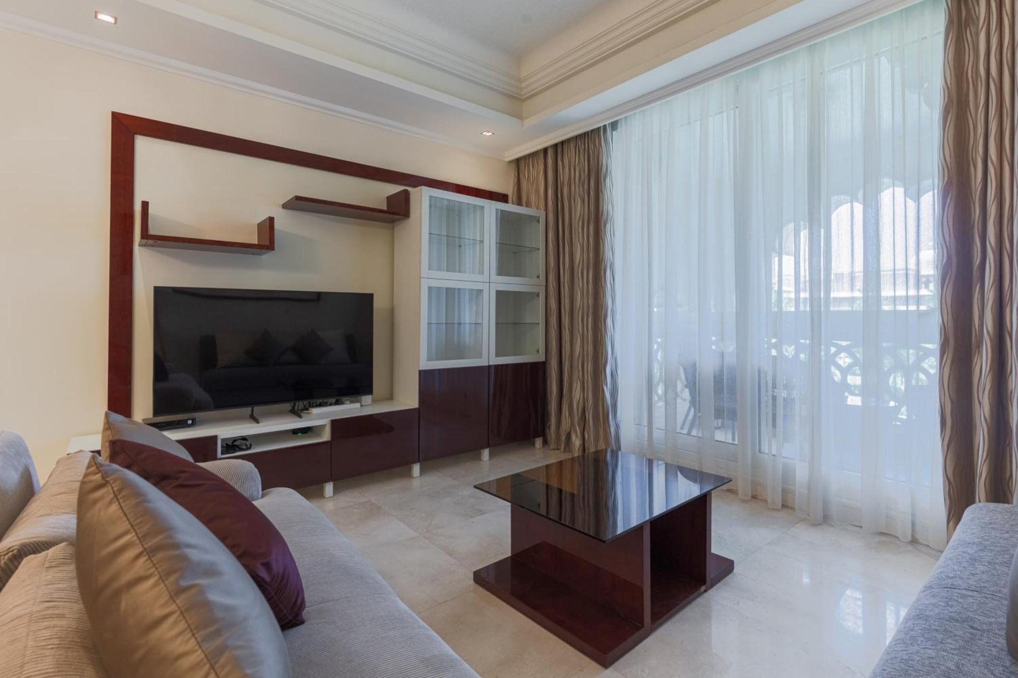 1-bedroom With Pool Apartamento *
