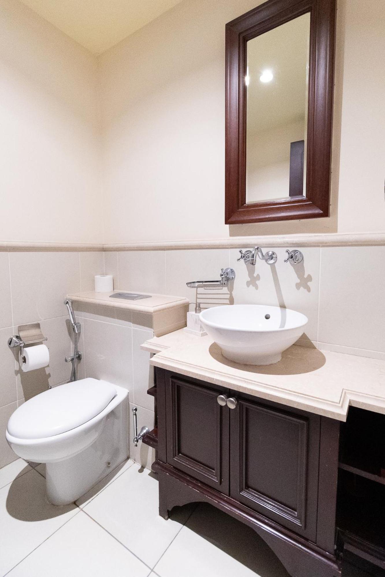 Happy Season - Reehan 1 - Downtown - 2-bedroom Appartement Dubaï