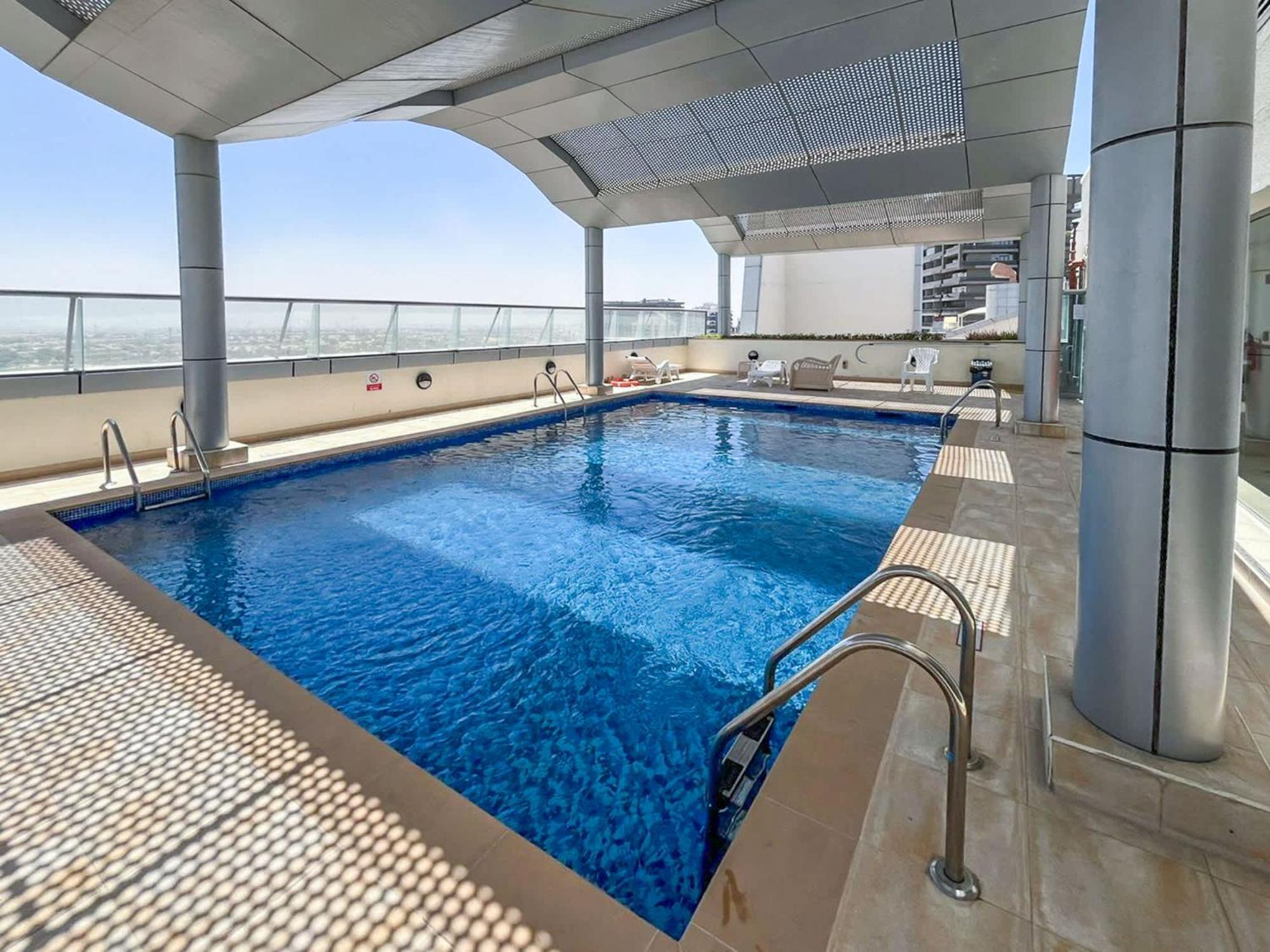 Modern 1-bed With Scenic Golf Course View *