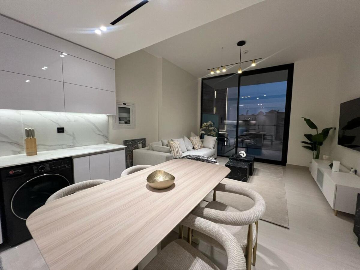 1 Bedroom In Binghatti Lavender Dubái