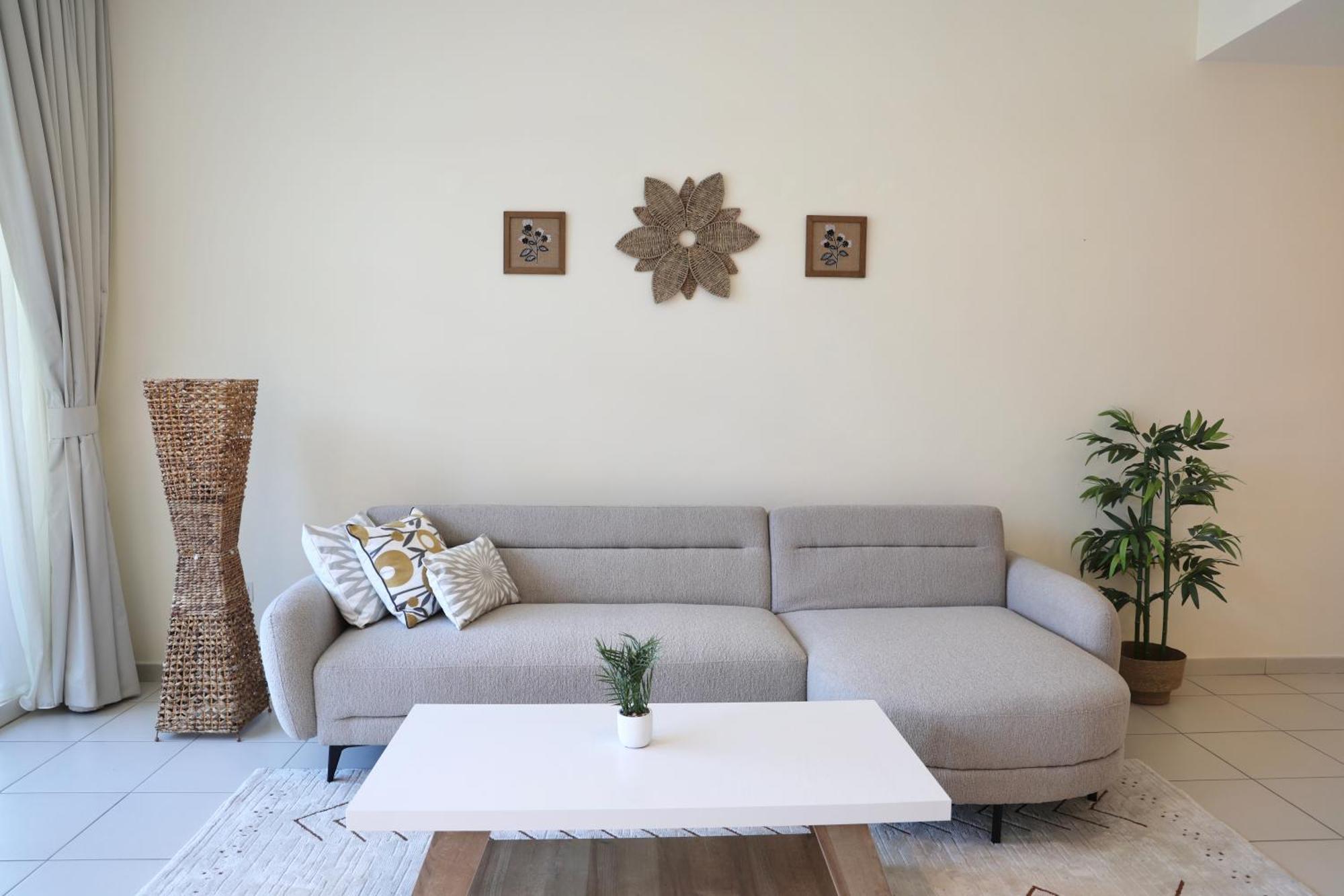 Apartment Nivis Find- Luxury & Spacious 1 Bhk 10 Mins Away From Dubai Mall *