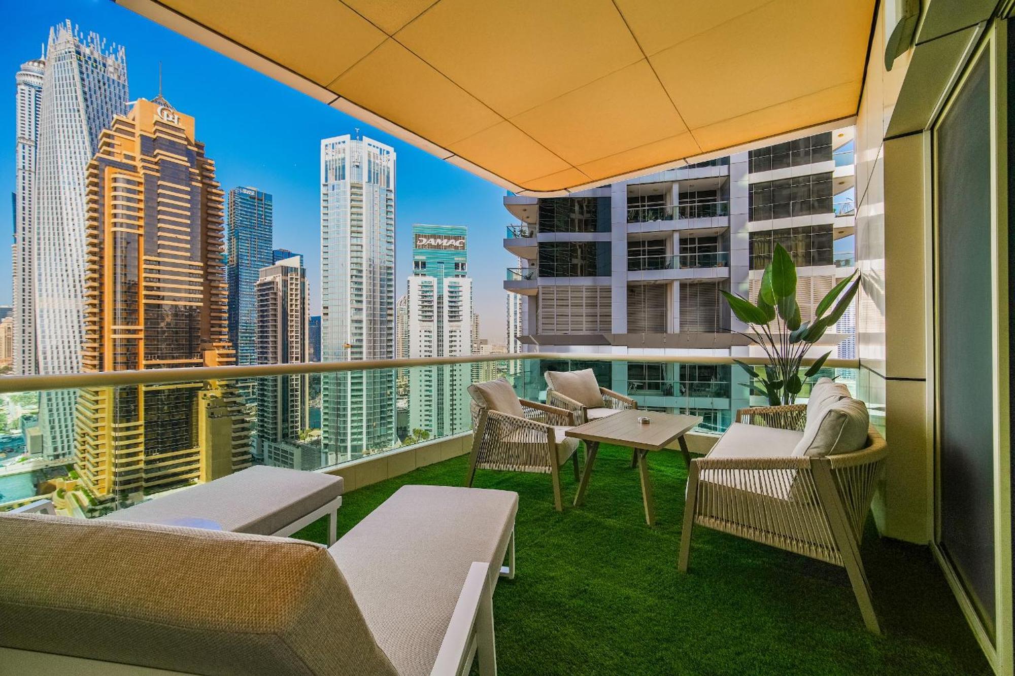 Appartement Walk To Jbr - Free Baby Gear - Marina View 2Br With Terrace Dubaï