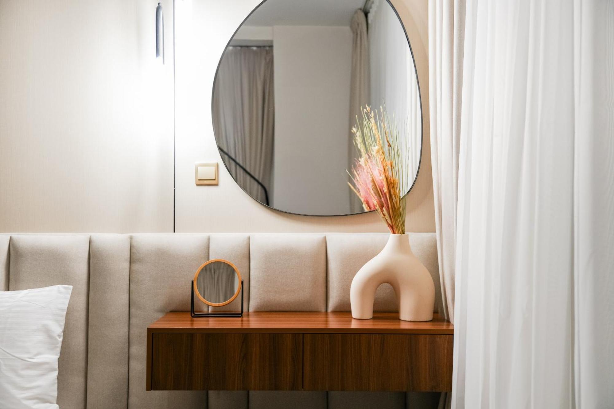 Walk To Jbr - Free Baby Gear - Marina View 2Br With Terrace Dubaï