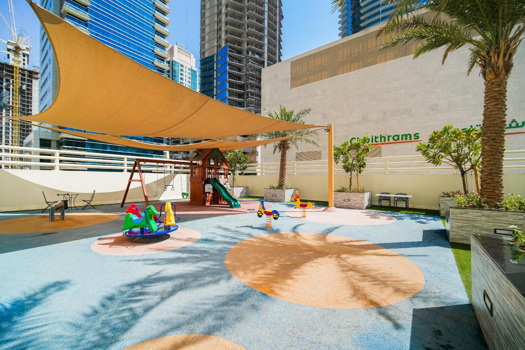 Appartement Walk To Jbr - Free Baby Gear - Marina View 2Br With Terrace Dubaï