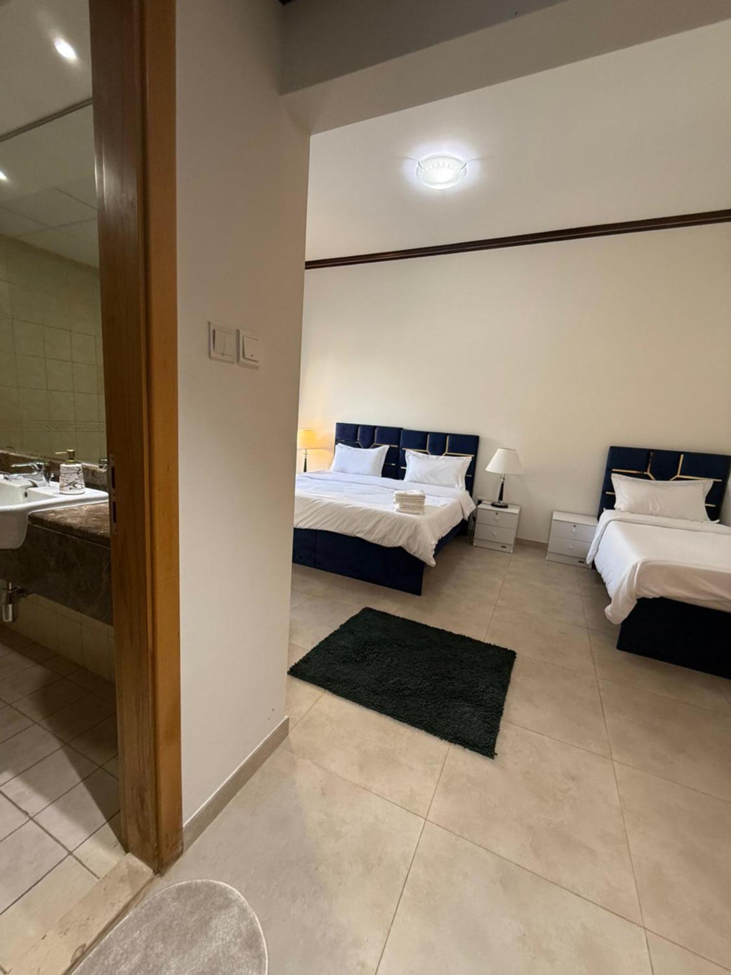 2015 Deluxe 5 Guests Close To Union Metro Station With Paid Parking Séjour chez l'habitant *