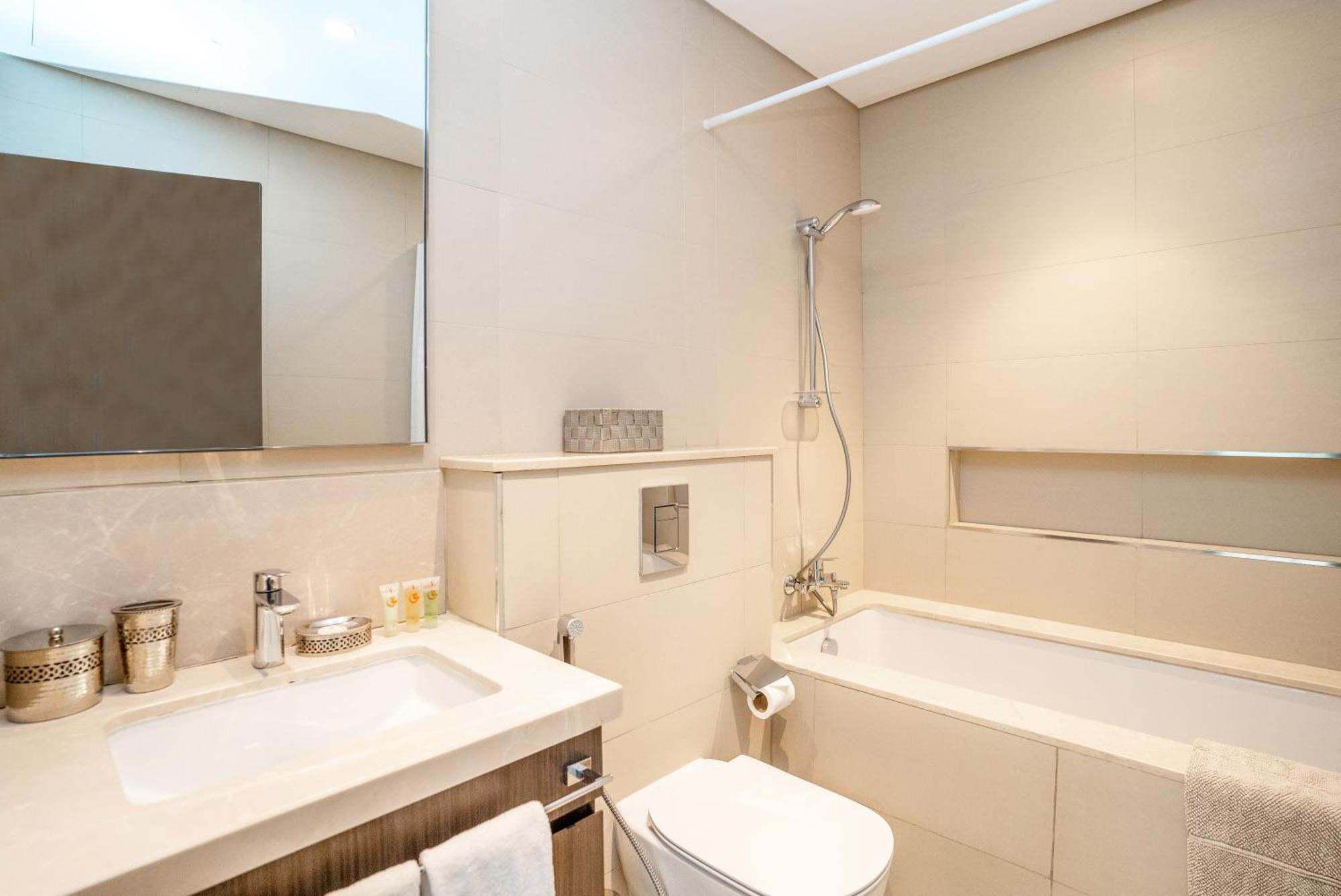 Homesgetaway-lovely 3br+maids In Downtown Views Appartement Dubaï