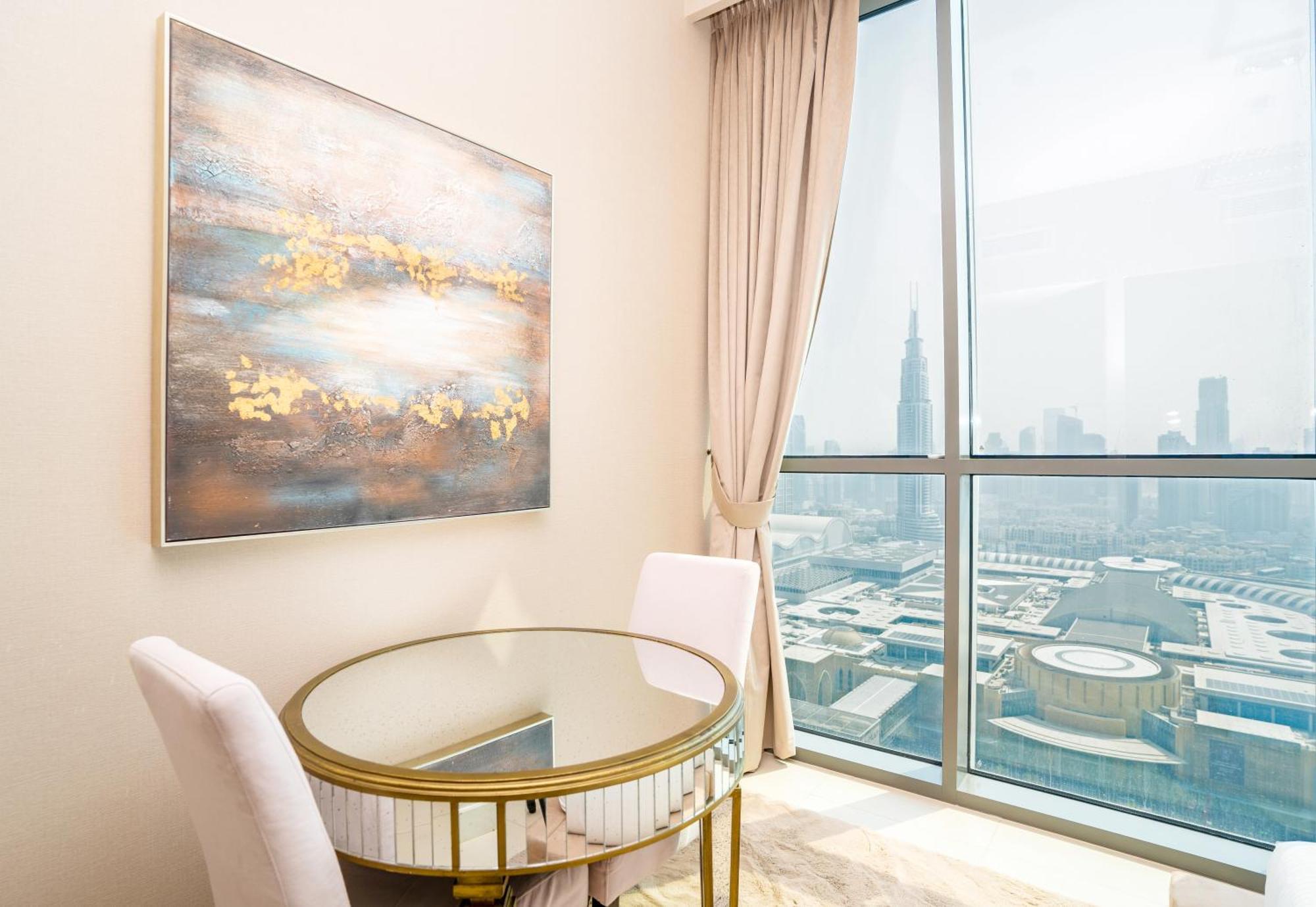Homesgetaway-lovely 3br+maids In Downtown Views Appartement Dubaï