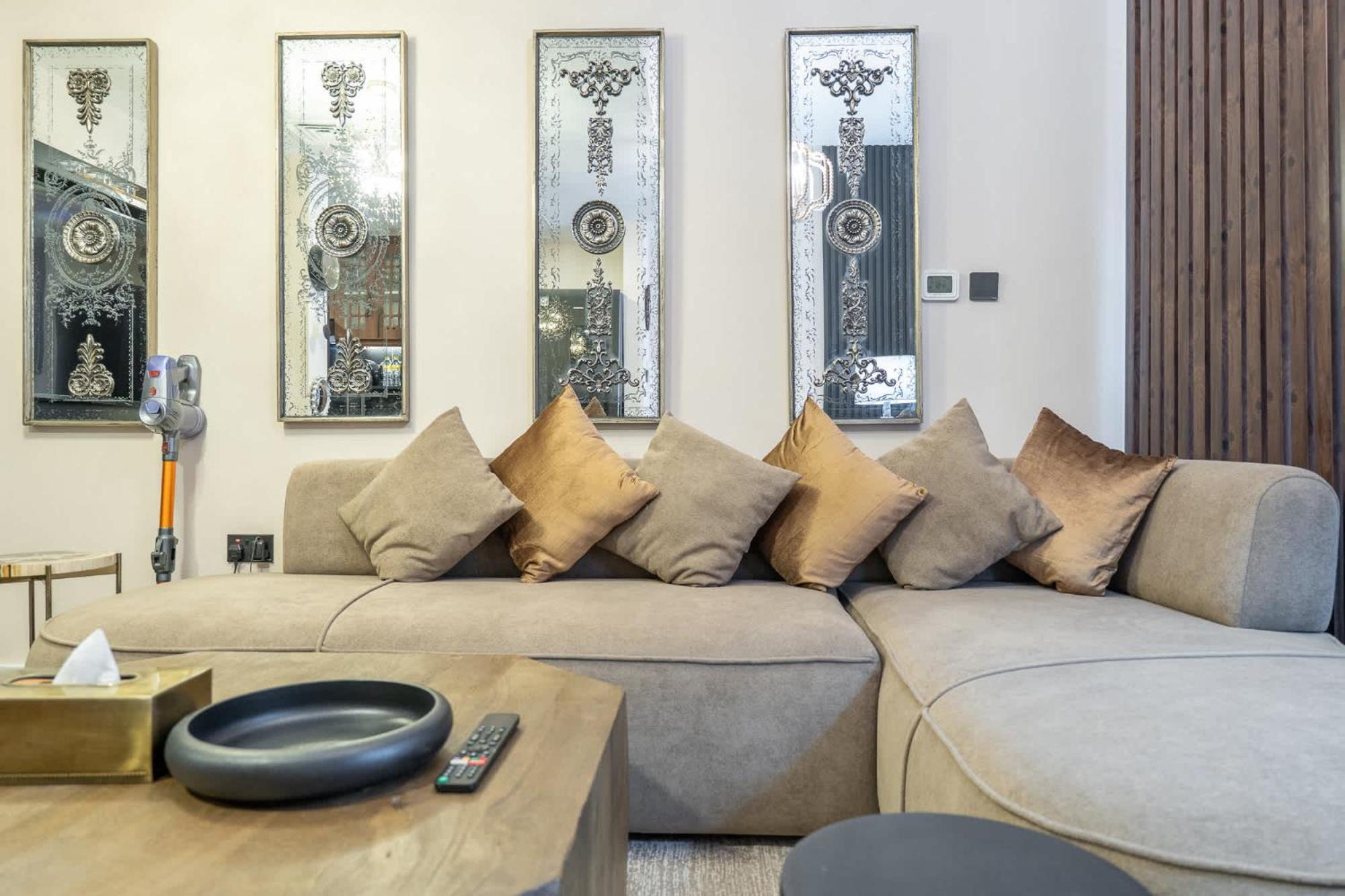 Extravagant For 2 In Jvc Dubaï