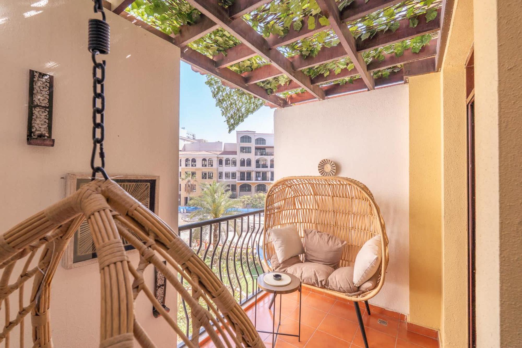 Extravagant For 2 In Jvc Appartement