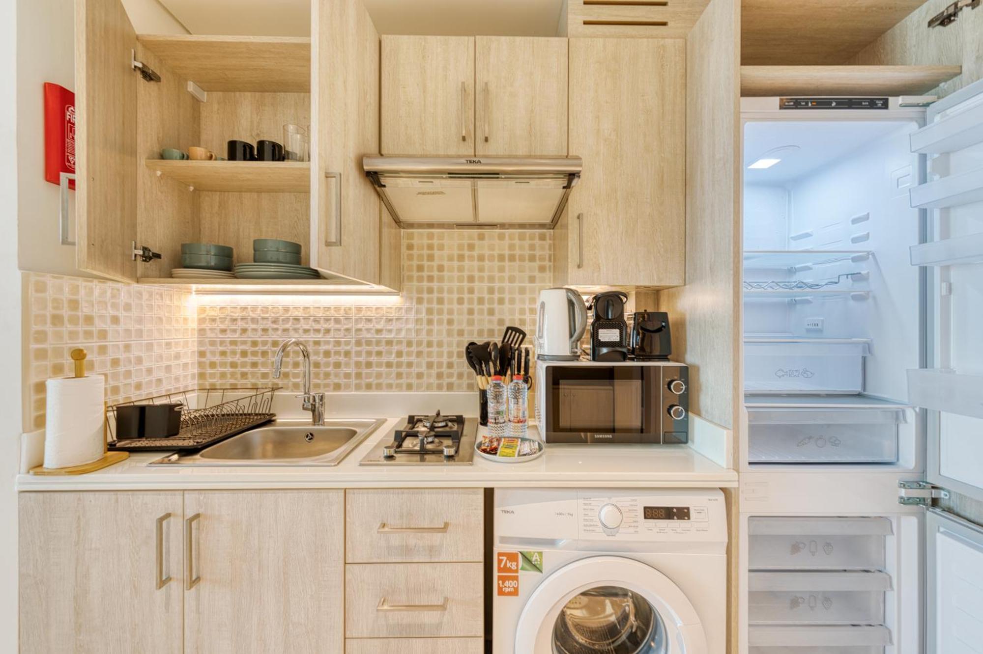 Appartamento Beachfront Right By Nakheel Mall *