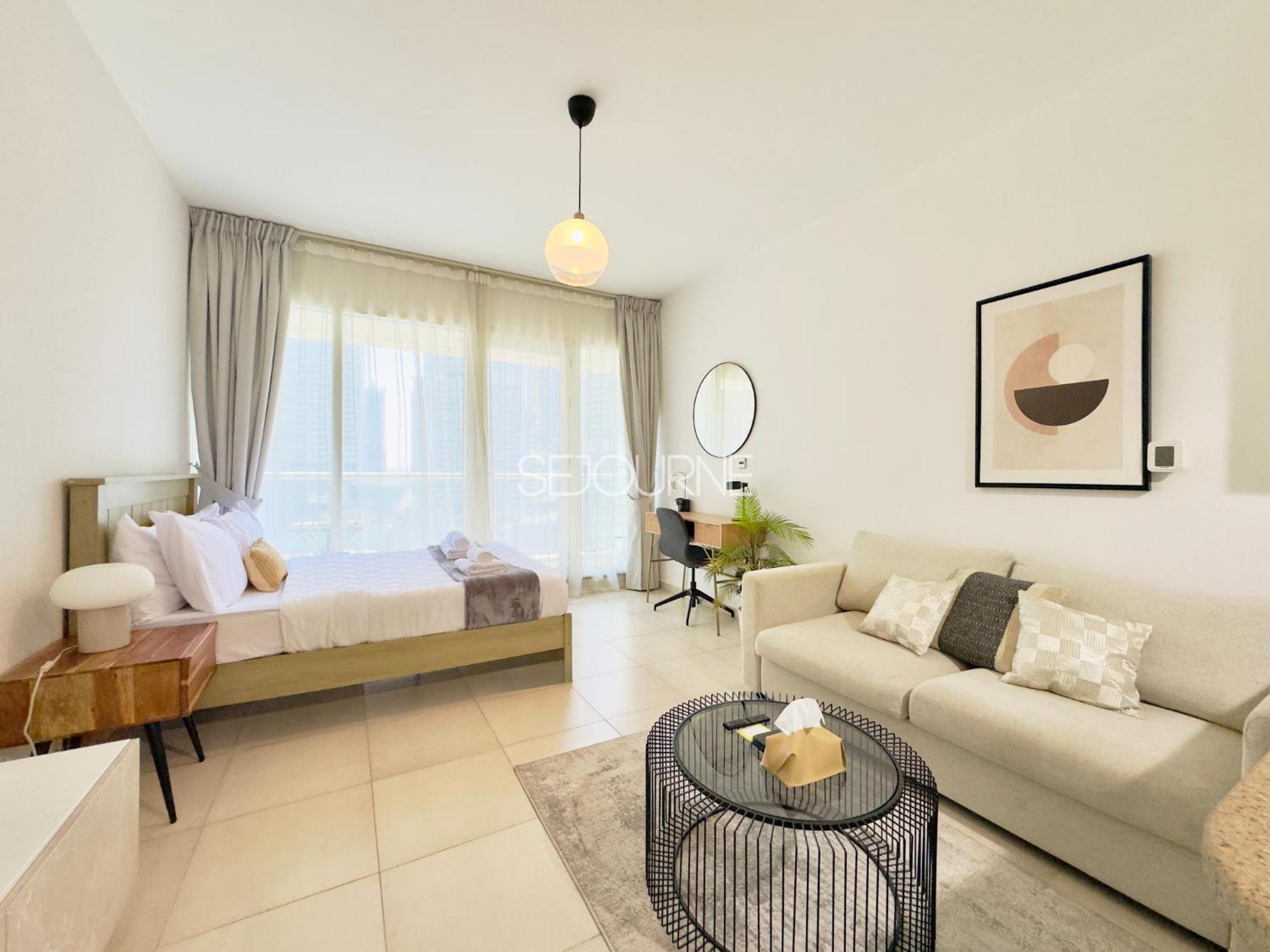 Apartment Da86 - Well Design In Arch Tower *