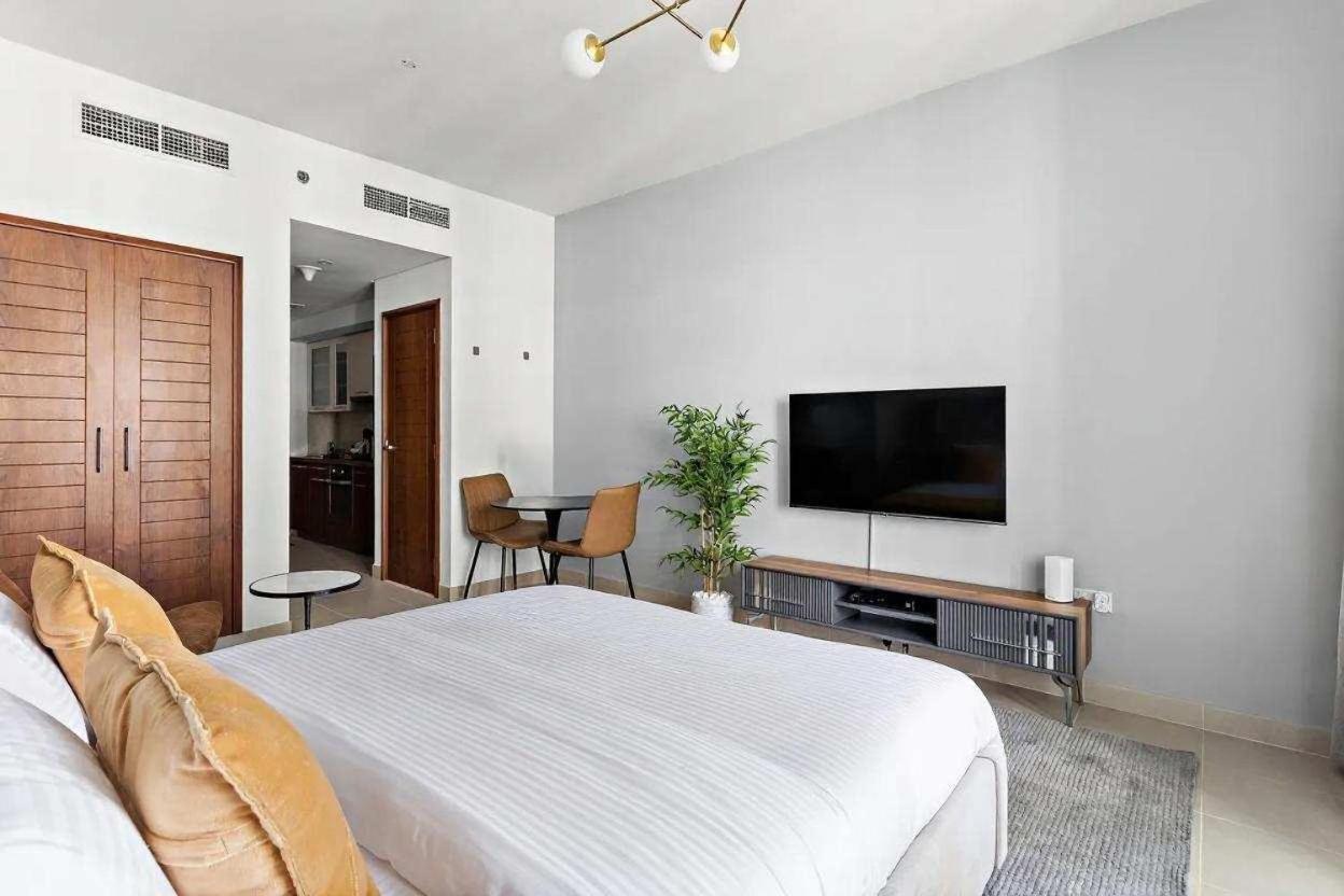 Apartamento Silkhaus Spacious In Boulevard With Gym & Pool *