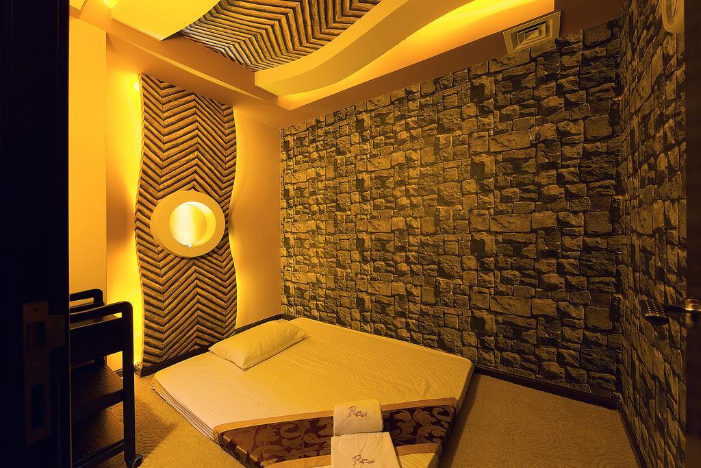 Hotel Lotus Grand Dubai