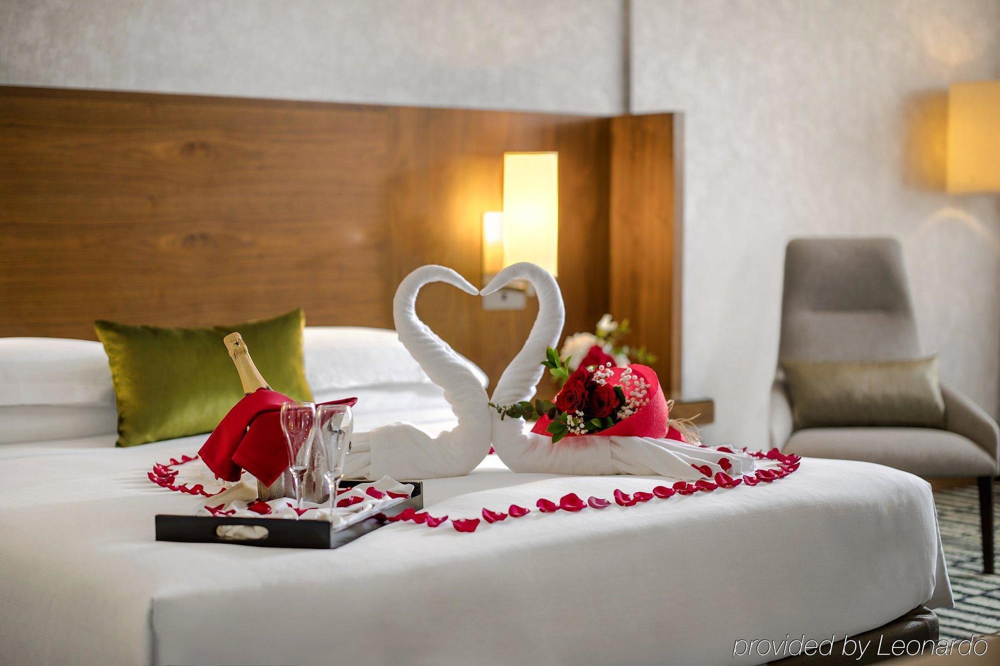Jumeira Rotana - Hotel