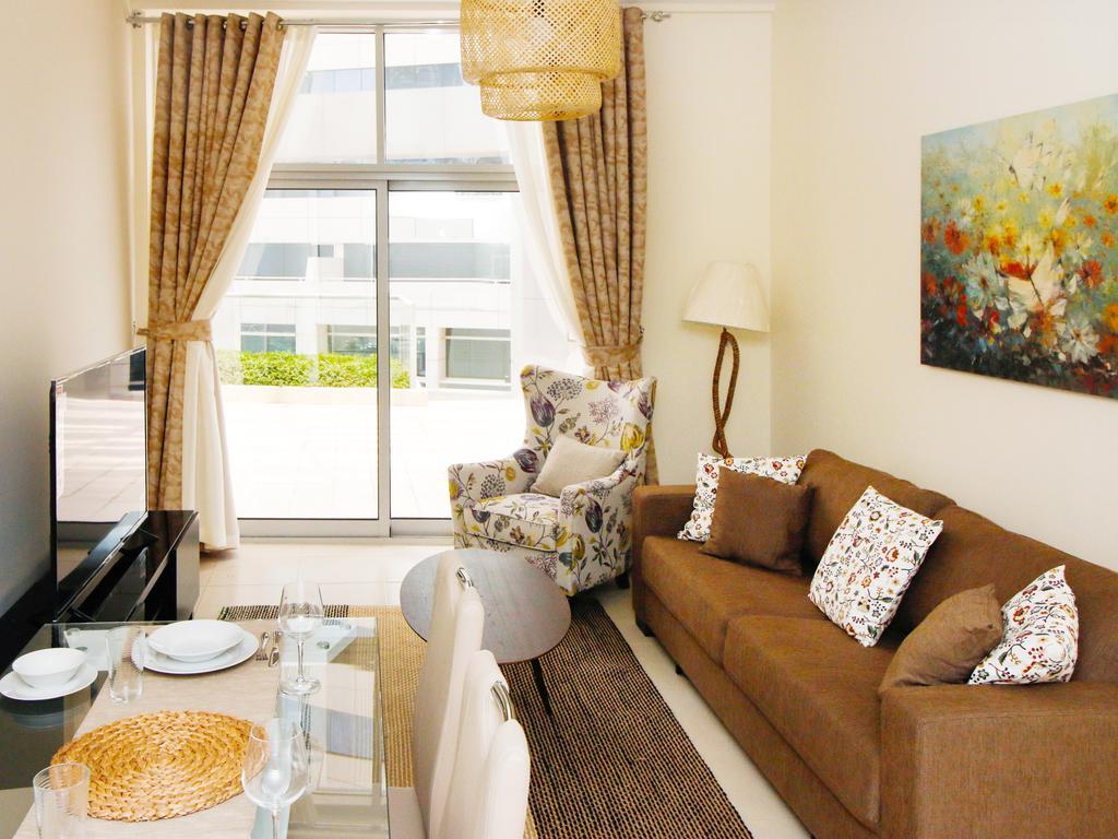 Rh- Skyview Tower, Marina, 1br With Large Terrace Lägenhet Dubai