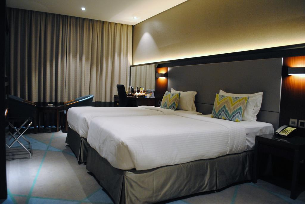 Versailles By Vieras Hotel Dubái