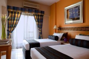Golden Sands 10 3* Dubai