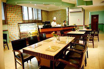 Grand Midwest Apartahotel
