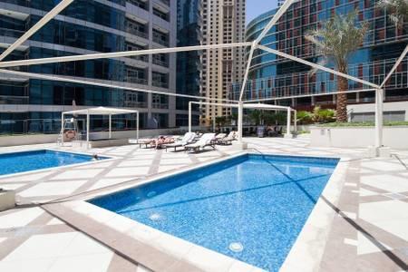 Studio - Bay Central Tower Apartment