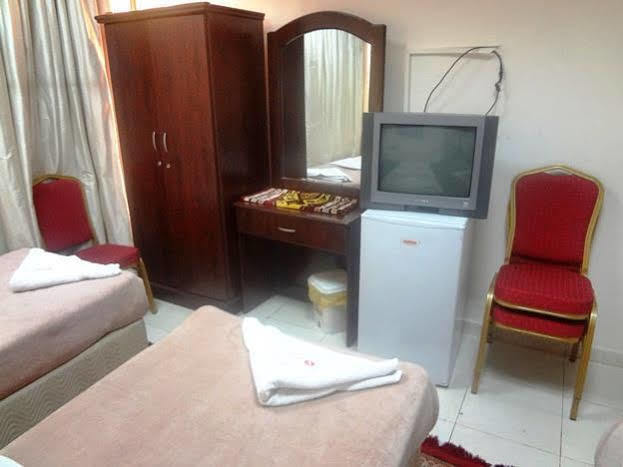 Sahil Hotel *