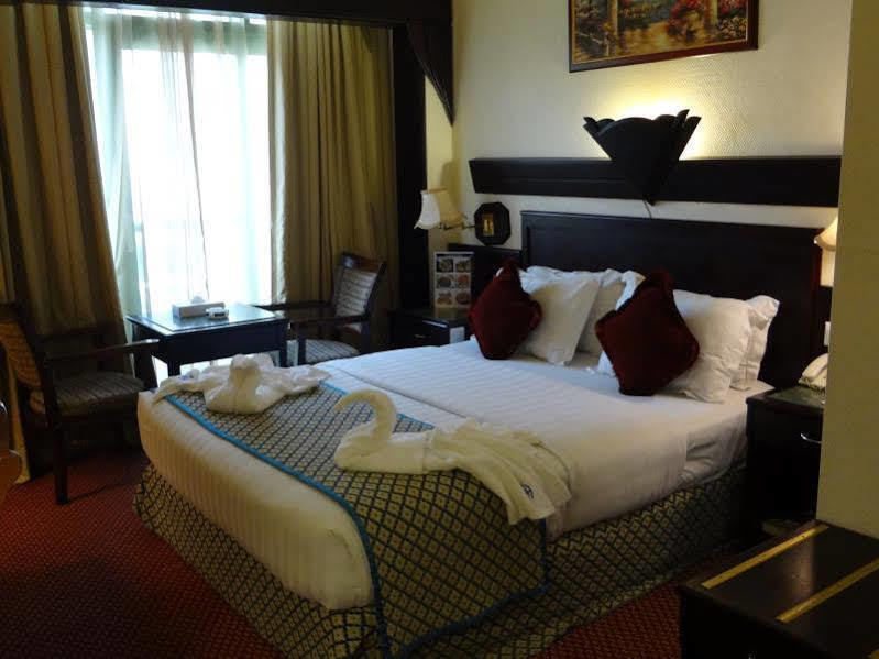 Claridge 3* Dubai
