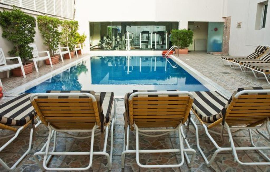 Resort Regent Beach