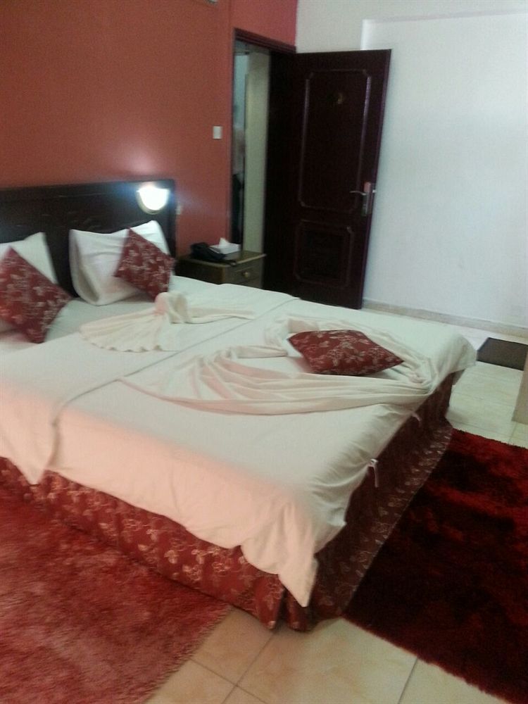 Hotel Shangrila *
