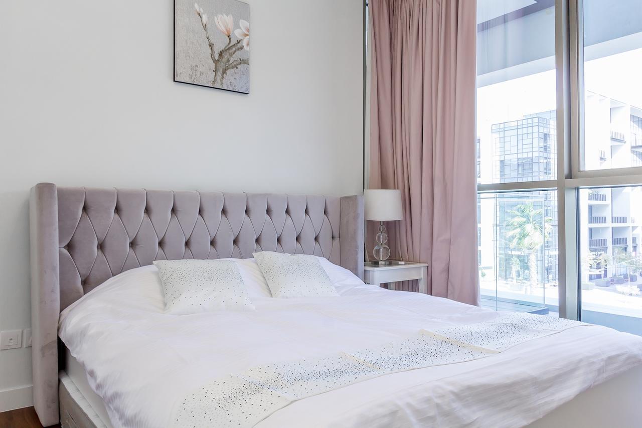Dhh - 3 Beds 2nd Floor City Walk Building 10 *