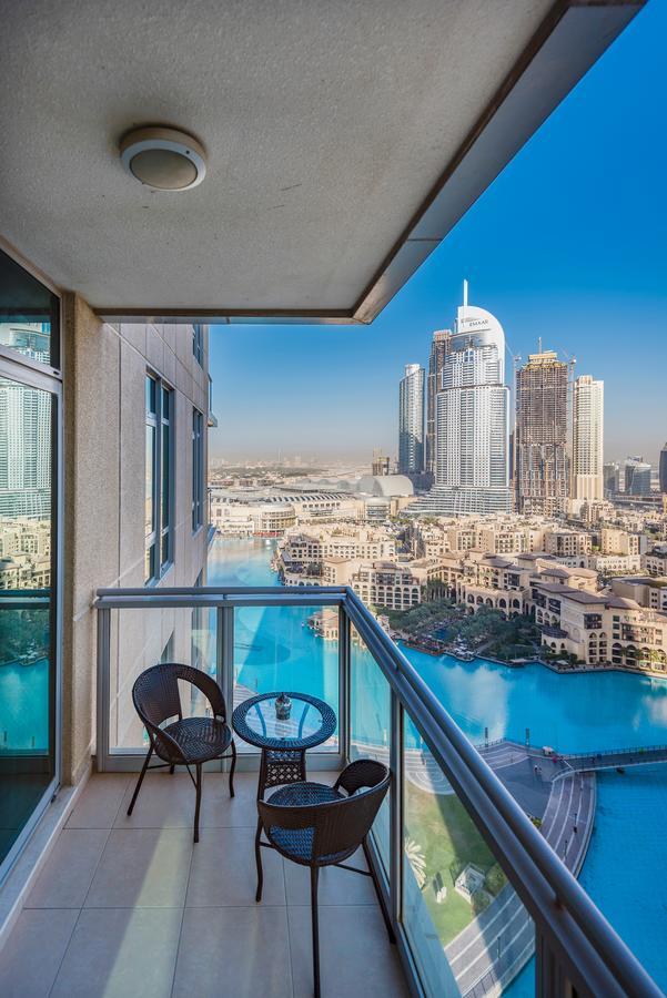 One Bedroom Fountain & Old Town View By * Dubái