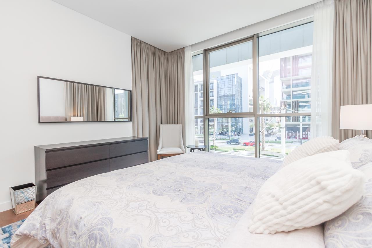 Dhh - 3 Beds 2nd Floor City Walk Building 10 Apartment