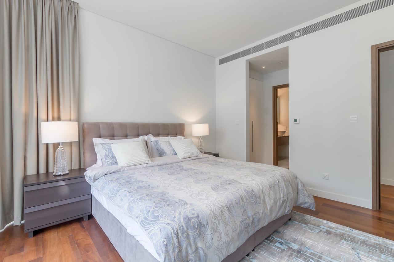 Dhh - 3 Beds 2nd Floor City Walk Building 10 Apartment