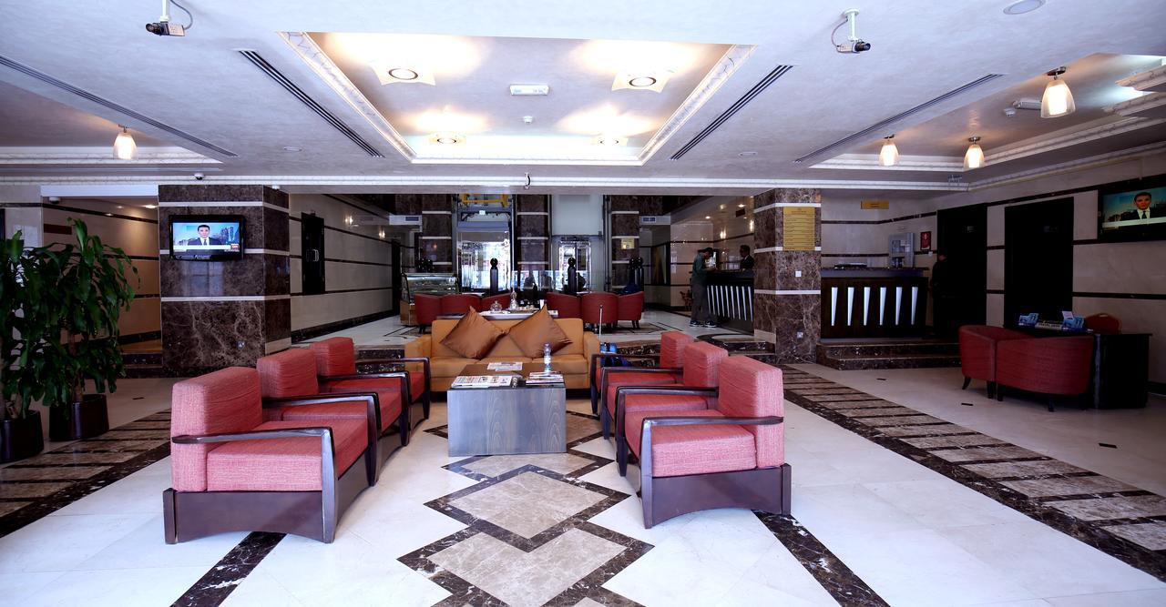 Hotel London Crown 3*
