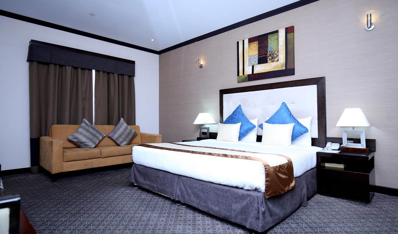 London Crown Dubaï