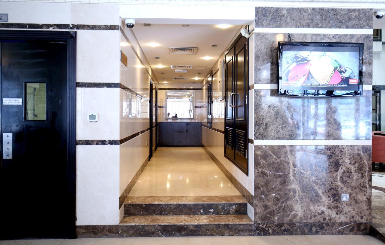 London Crown Hotel 3*
