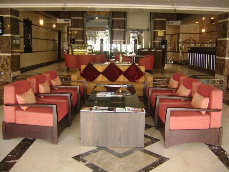 London Crown Dubaï