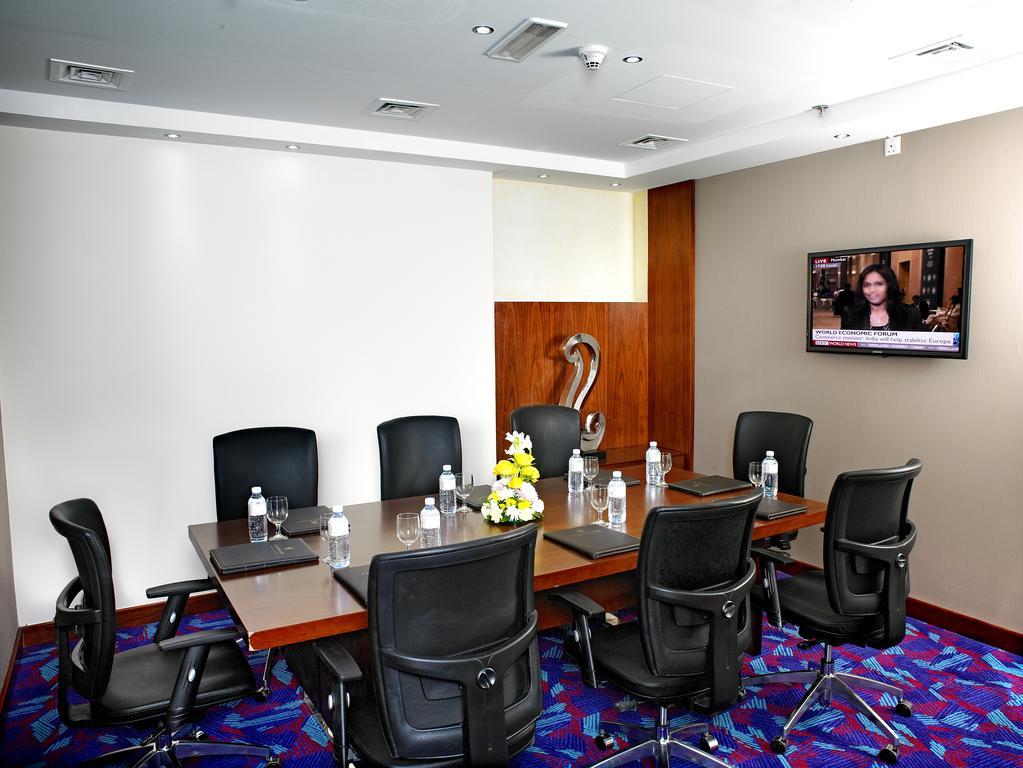 Landmark Riqqa Hotel