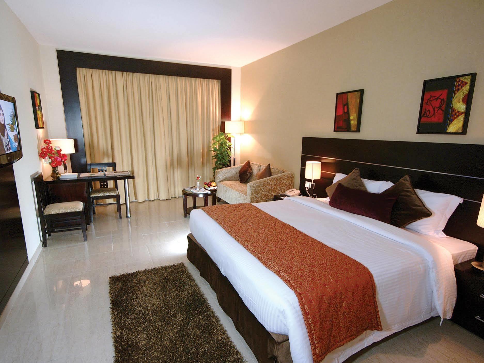 Hotel Landmark Riqqa Dubái