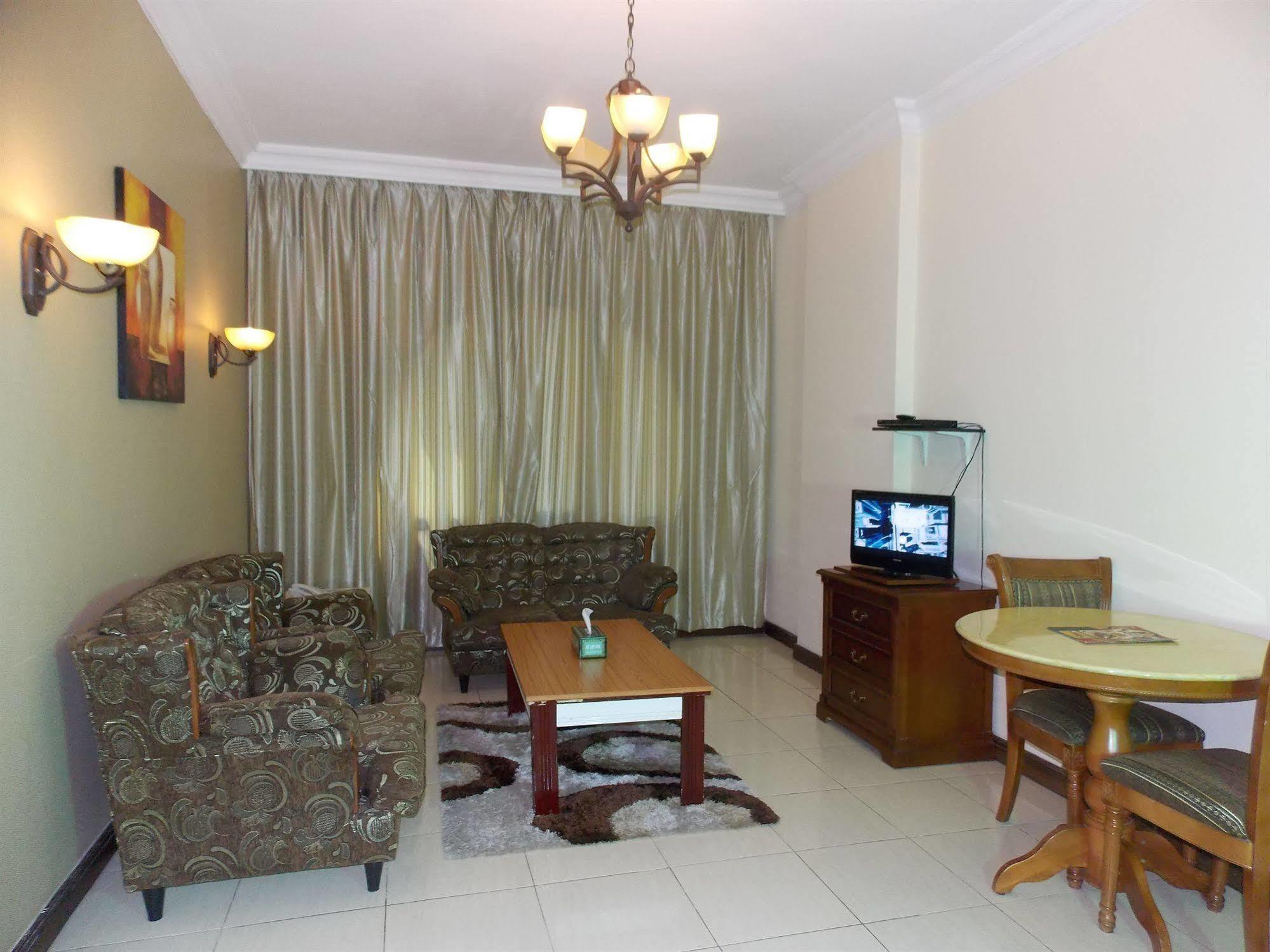 Moon Valley - Bur Dubai, Burjuman Hotel de apartamente 3*
