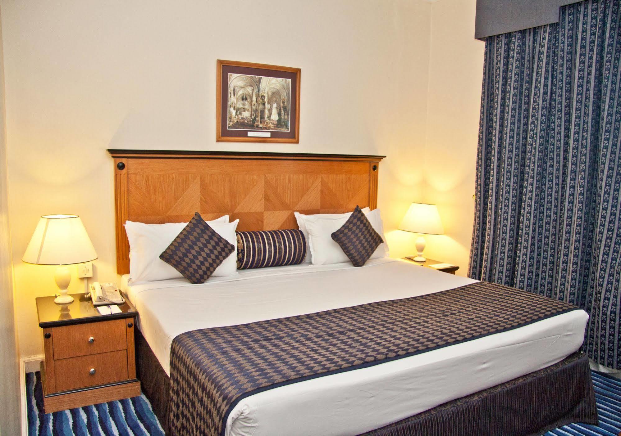 Regal Plaza 3* Dubái