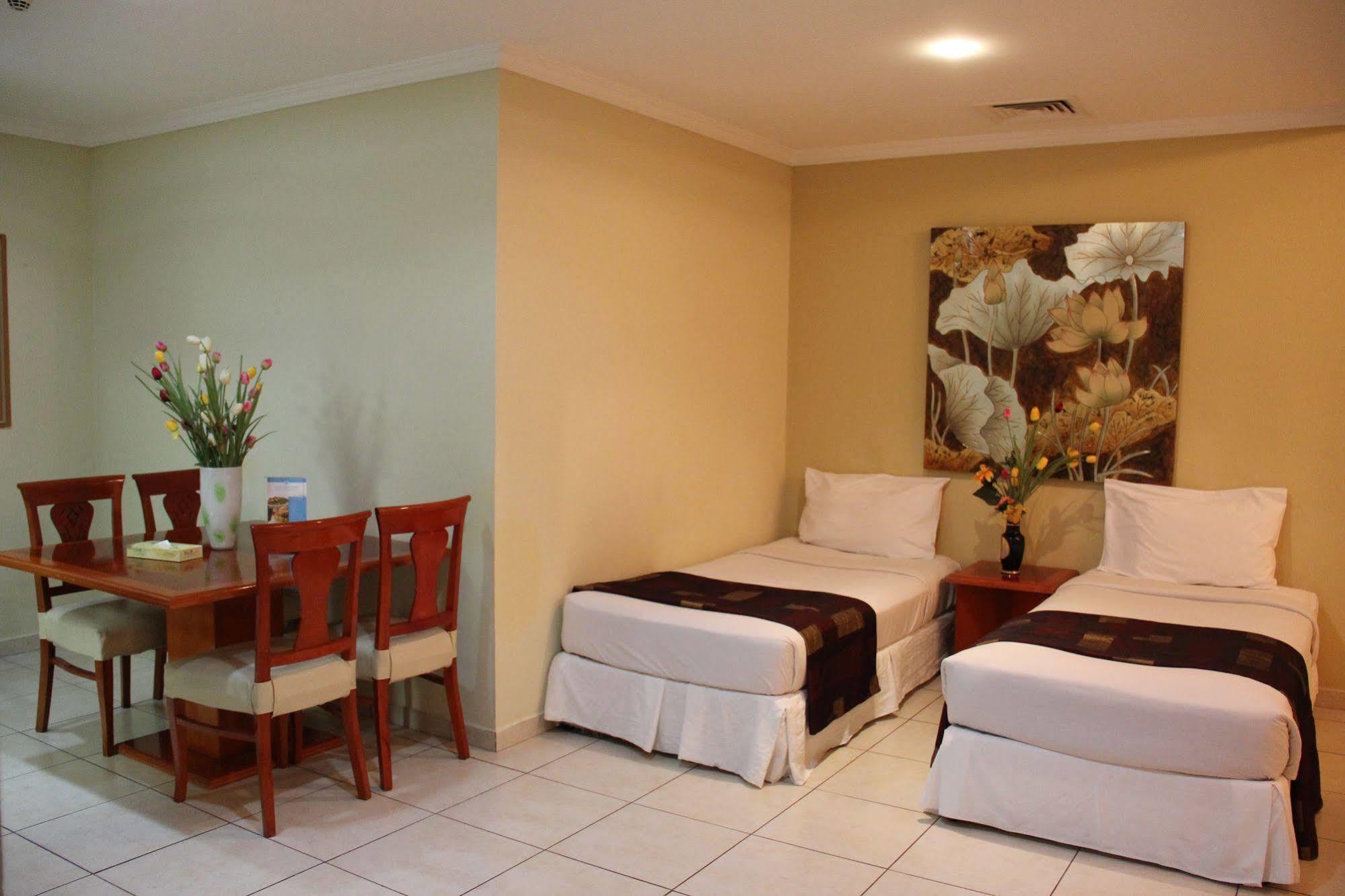 Grand Midwest Apartahotel