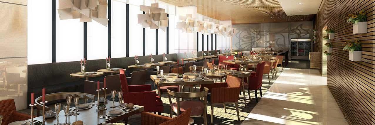 Hyatt Place Baniyas Square Hotel Dubái