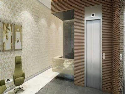 Hyatt Place Baniyas Square Dubái