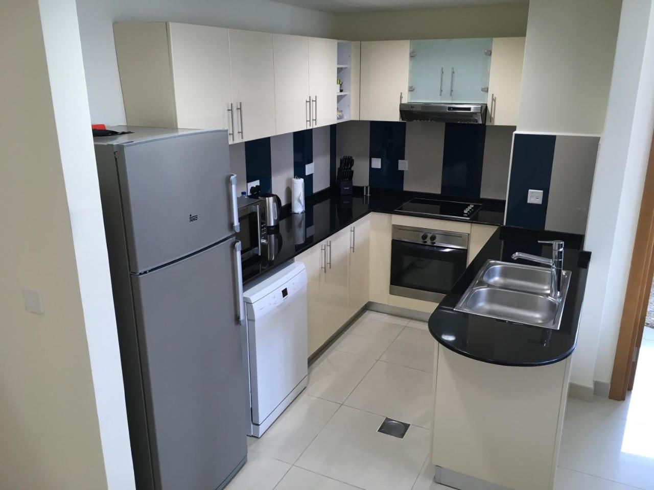 Espace Homes - Ocean Heights 14 * Dubai