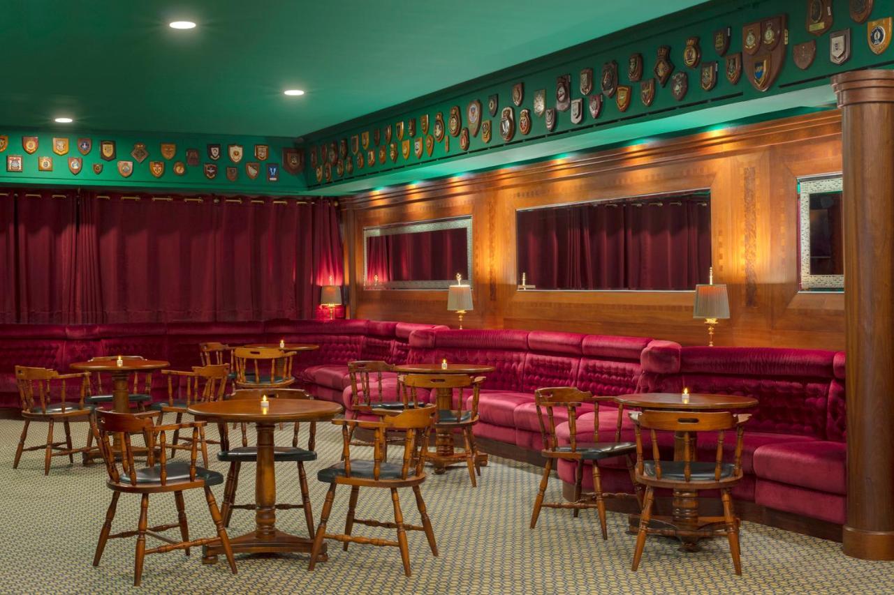 Queen Elizabeth 2 Hotel